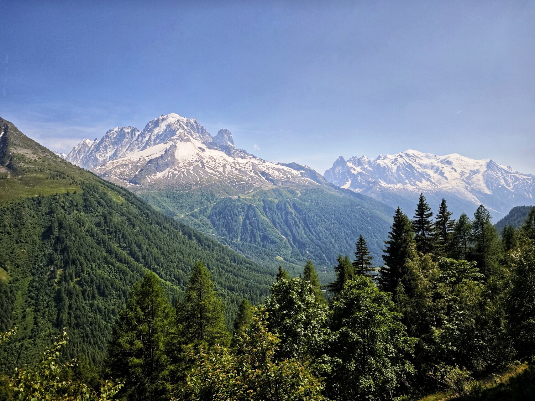Grand Balcon Sud : l'étape 10 du TMB, courte mais inoubliable