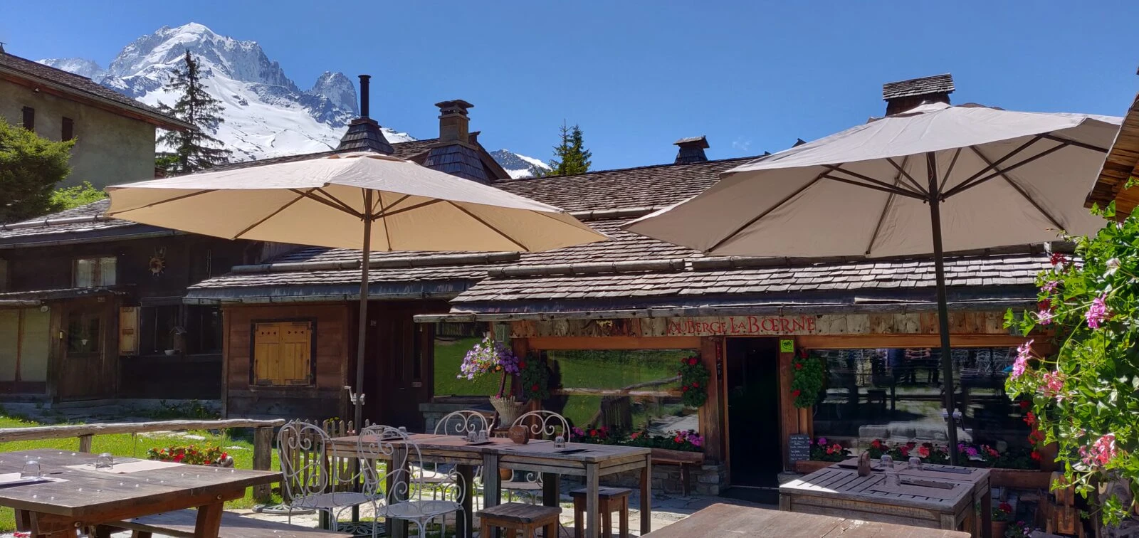 Auberge la Boërne à Tré-le-Champ, au pied des échelles
