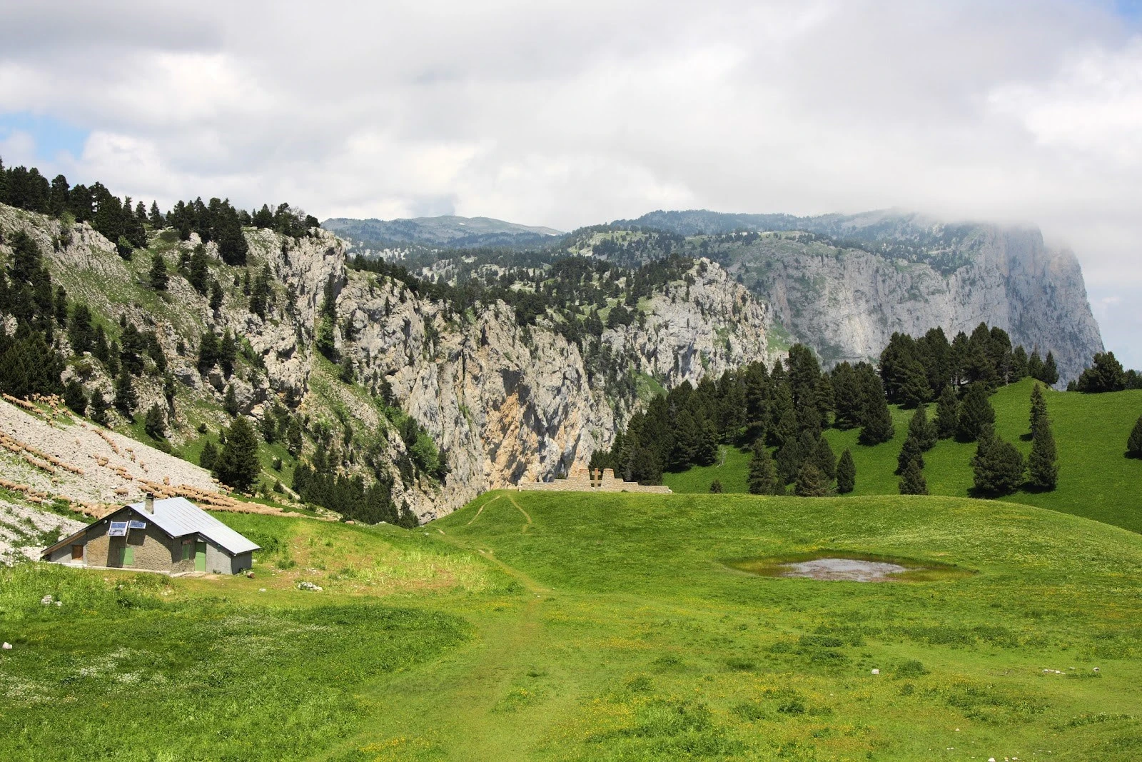 bergerie des chaumailloux - refuge au Pas de l'Aiguille