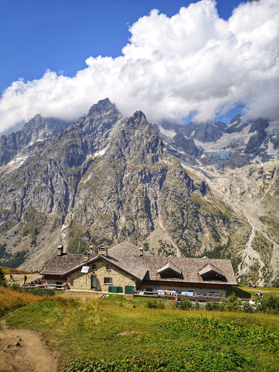De Courmayeur au Refuge Bonatti, étape 5 du TMB - Balcon sur le Val Ferret